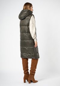 Sublevel Weste - dark green