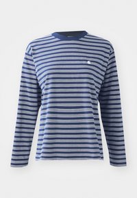 Camisa de manga longa em azul-marinho com riscas horizontais brancas, apresentando um design de gola redonda e um pequeno logotipo no peito.