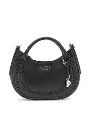 Bolso de piel negra con forma redondeada, costuras detalladas a lo largo del borde, herrajes dorados y un pequeño charm en forma de candado en el lateral.