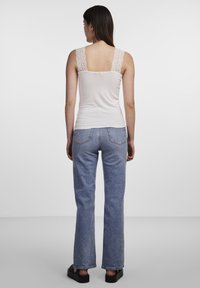 Nikkiapw Top Bright White