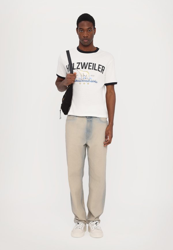 CHUCK TEE UNISEX - Print T-shirt2