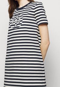 Tory Burch Trikoomekko - dark blue