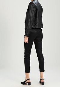 Selected Femme Nahkatakki - black