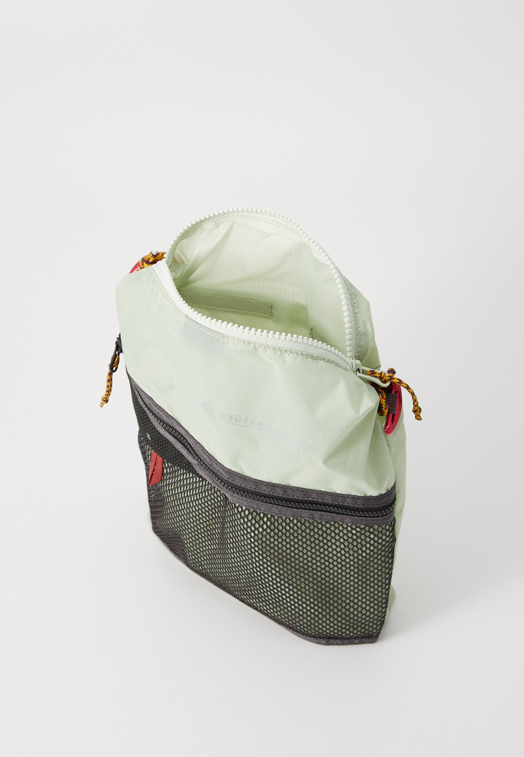 Klättermusen GEBO BAG 23L UNISEX - Axelremsväska - putty grey