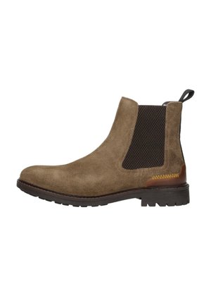 Bruine suède Chelsea boot met elastische zijpanelen, textielstof en een lusvormige trekband. Bevat een rubberen zool en gele stikselaccenten.