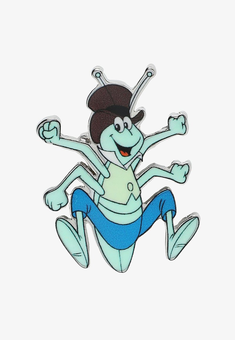 Sauterelle de dessin animé avec quatre bras, portant un chapeau haut de forme marron, un gilet vert clair et un pantalon bleu, sautant avec une expression joyeuse.