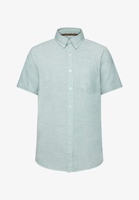 Camisa de manga corta, con botones, en tela teal clara con una textura sutil, que presenta un bolsillo en el pecho izquierdo y botones blancos.