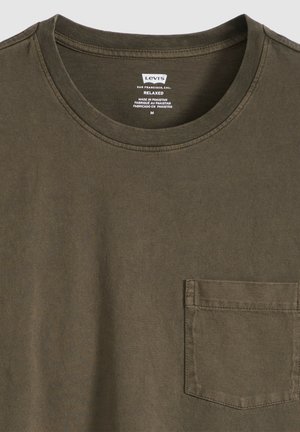 Levi's®, RELAXED POCKET TEE - T-shirt basic - garment dye deep dep - browns -