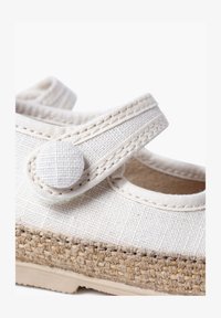 Unausgewählt, blanco