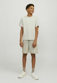 Jack & Jones Junior JJEURBAN EDGE O-NECK NOOS - Jednoduché tričko - moonbeam
