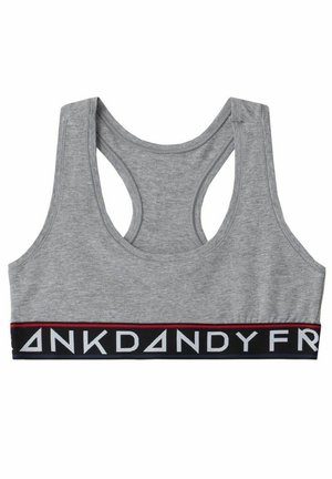 Bra sportivo grigio in cotone con design a racerback. Presenta un elastico nero con testo bianco e dettagli rossi nella parte inferiore. Texture morbida.