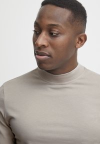 Casual Friday CFTHEO - Langærmet T-shirt - chateau gray