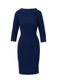 Granatowa, dopasowana sukienka do kolan z trzema czwartymi rękawami i szerokim dekoltem w kształcie łódki.