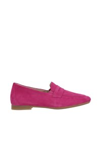 Rosa Wildleder Slipper mit glatter Textur, abgerundeter Zehenform und einem kleinen Akzentband über die Vorderseite. Klassisches Schlupfdesign mit flacher Sohle.