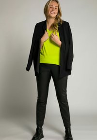 Ulla Popken PLUS SIZE SHORT SLEEVE TEE  - T-Shirt basic - lime