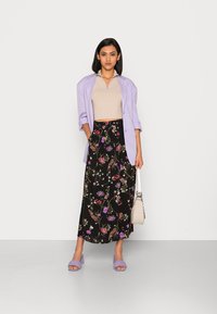 Vero Moda VMSIMPLY EASY SKIRT - Saia comprida - black