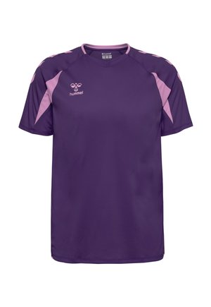 Lilla sportstrøje med lyserøde accenter på skuldre og sider, med hummel-logo på brystet.