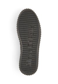 Zwarte rubberen schoenenzool met textuur van ribbels, voorzien van het geperste logo "Marco O'Polo" en afgeronde randen voor grip en duurzaamheid.