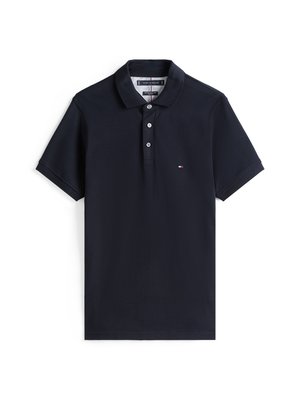 Tmavě námořnická polo tričko vyrobené z bavlny, s klasickým límečkem, třemi knoflíky a malým logem na hrudi. Krátké rukávy a rovný lem.