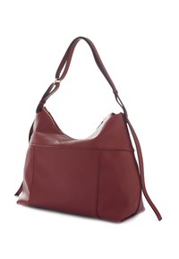 Sac à main en cuir texturé rouge au design décontracté, doté d'une longue bandoulière et de deux poches extérieures pour le rangement.