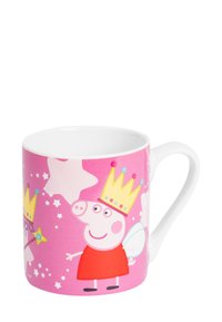 Tazza in ceramica con un esterno rosa che presenta un design di personaggio, una corona gialla e ali blu, decorata con stelle e cuori.