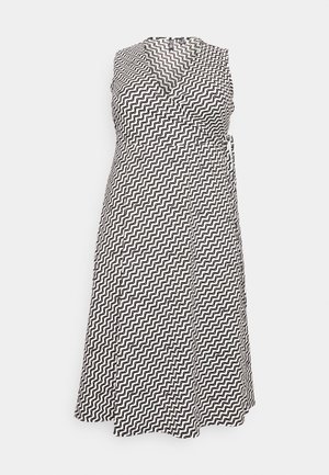 Pieces Curve, MIDI WRAP DRESS  - Vapaa-ajan mekko - cloud dancer/graphic
