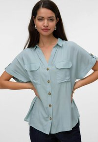 Vero Moda VMBUMPY NOOS - Button-down blouse - gray mist