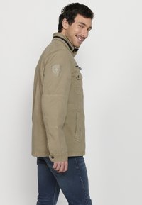 Koroshi Ljetna jakna - vison mink light brown
