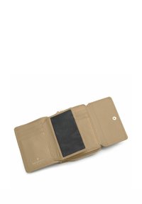 Portafoglio in pelle beige con finitura testurizzata, dotato di più slot per carte, una tasca con zip e una sezione in rete di nylon per una migliore visibilità.