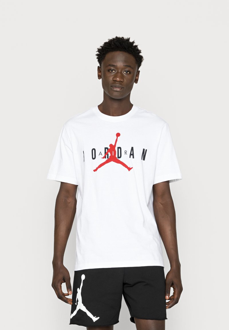 Jordan - JORDAN AIR TEE - Triko s potiskem - white/black/gym red, Zvětšit