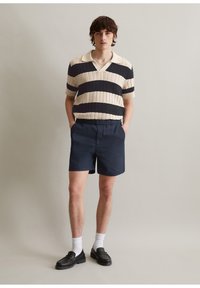 Thumbnail Image 2