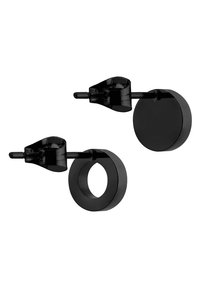 Boucles d'oreilles clou circulaires noires avec une surface plate et un accent en anneau. Fabriquées dans un matériau lisse, elles disposent d'une fermeture à tige.