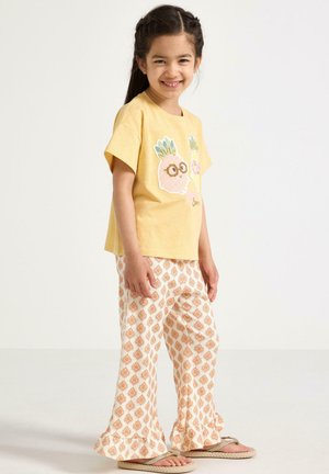 Lindex, TROUSERS FLARE FRILL MEDALION - Bukser - white