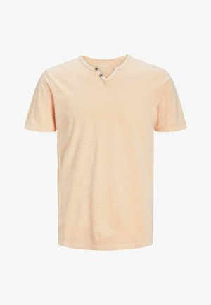 Jack & Jones, JJESPLIT NECK TEE SS NOOS - Camiseta básica - apricot ice