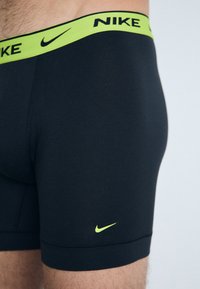 Nike Underwear BRIEF 3 PACK - Ozke boksarice - black/grey heather/dark pony
