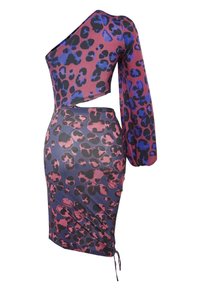 Robe moulante asymétrique à une épaule avec manches longues et découpe à la taille, avec un imprimé léopard violet et noir sur fond rose et bleu.