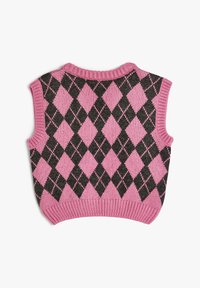 Ärmellose Weste in Pink und Schwarz mit einem Diamantmuster, gestrickter Textur sowie geripptem Kragen und Saum für zusätzlichen Detailreichtum.