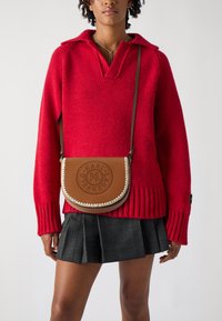 KARL LAGERFELD - CIRCLE SADDLE RAFFIA WHIP - Cross body bag - natural tan Thumbnail Image 1