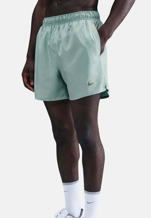Nike Sportswear, PANTALONES CORTOS CHALLENGER - Short - cannon cannon black reflective silv
