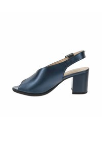 Zapato de tacón abierto en la parte delantera, con tiras traseras, de cuero azul marino, que presenta una textura suave, un tacón cuadrado y una correa ajustable para un ajuste seguro.