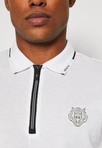 Antony Morato RUBBER INJECTION PRINT - Poloshirts - white