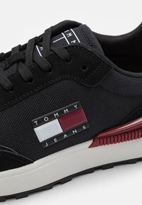 Tommy Jeans TECHNICAL RUNNER - Zapatillas - rouge