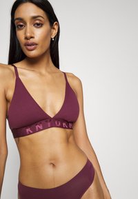 DKNY Intimates SEAMLESS LITEWEAR BRALETTE - Sutiã triangular - grape wine
