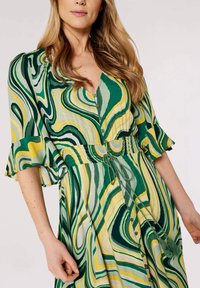 Apricot RETRO SWIRL - Maxikleid - green