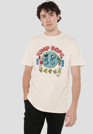 SQUID GAME VINTAGE JUMP ROPE GAME - Print T-shirt - off white