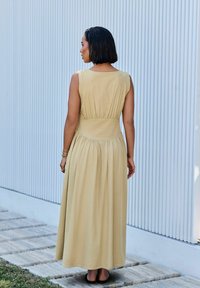 Next SLEEVELESS BUTTON DOWN WAISTED - Maxi šaty - stone