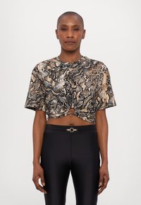 Just Cavalli PYTHON - T-shirts med print - marzapan\curry
