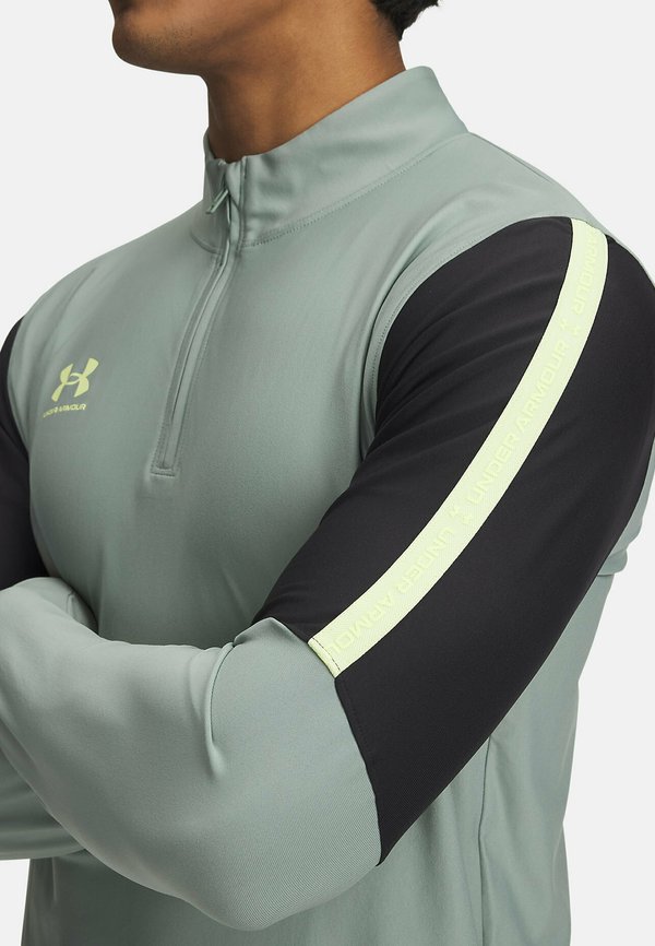 CHALLENGER PRO - Long sleeved top2