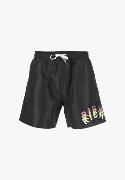 Boxer da nuoto neri con elastico in vita e cordino bianco. Presenta un design testuale "RICH" multicolore sul lato inferiore destro.