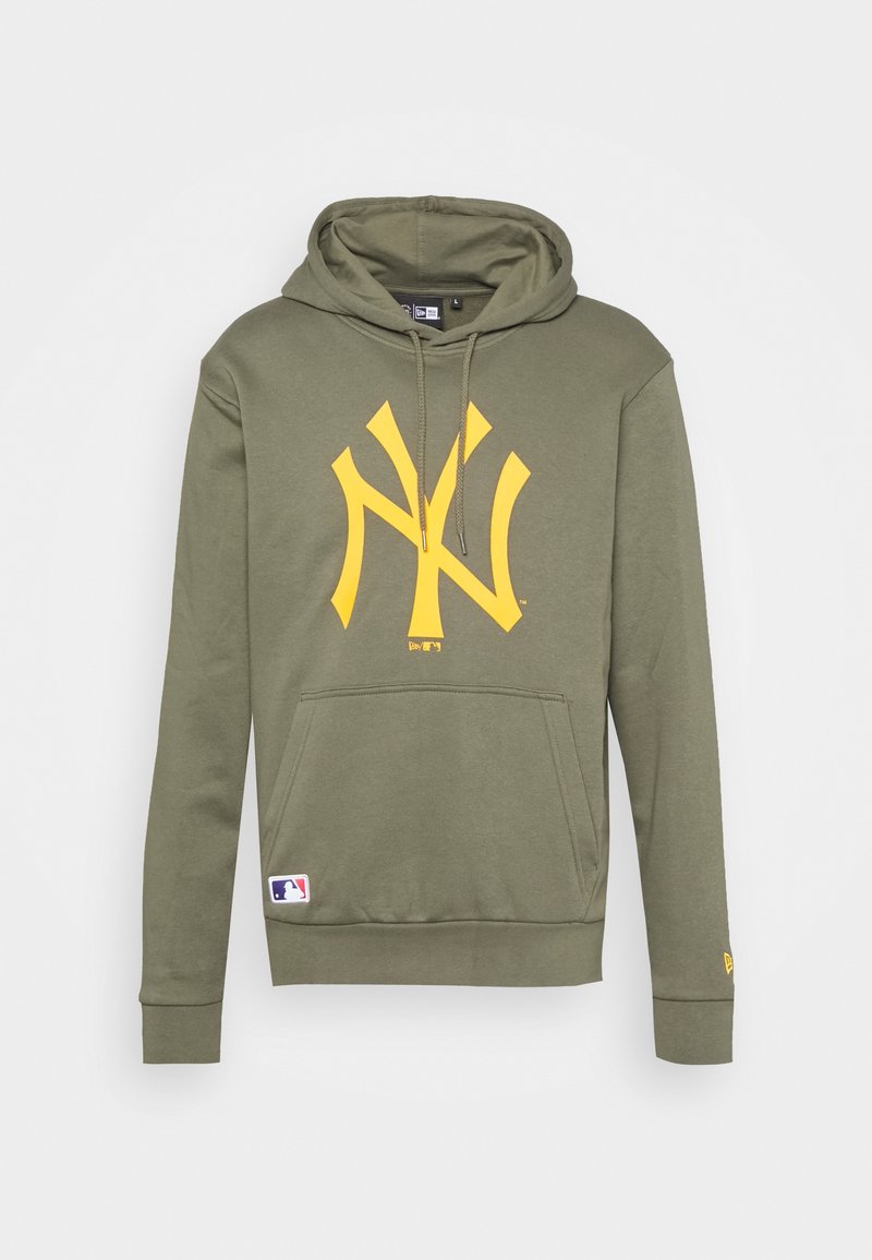 Olivgrön hoodie med kängurufickor, prydd med en stor gul NY-logotyp, med dragskohuva och ribbade ärmslut.